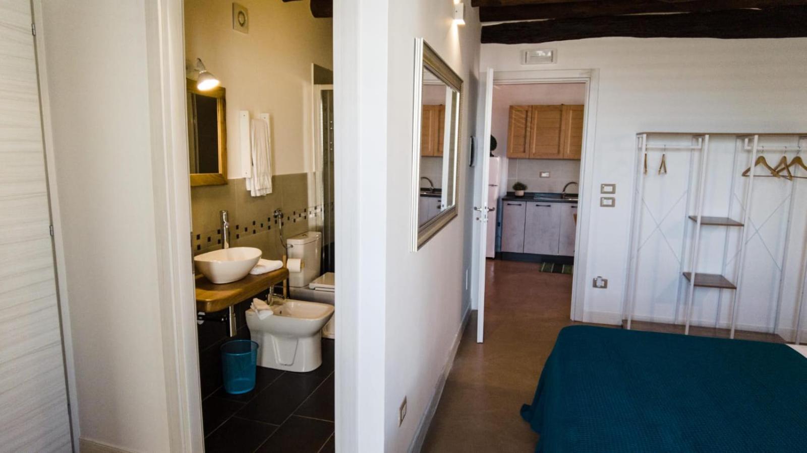 111 Apartments & Rooms Patti Exterior foto